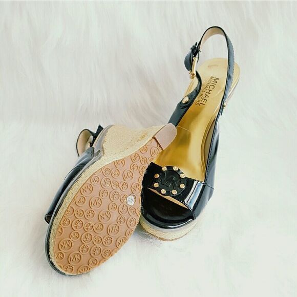 Michael kors wedge  - Picture 1 of 8